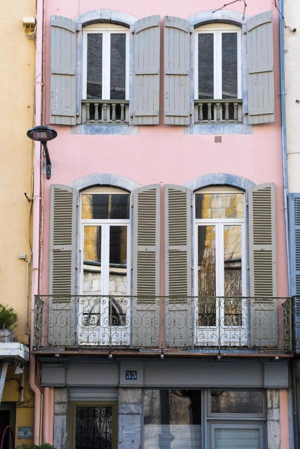 Studio Neuf, Charme De L'Ancien, Avec Balcon - 3 Etoiles, 4 Diamants Apartment Bagneres-de-Bigorre Exterior photo